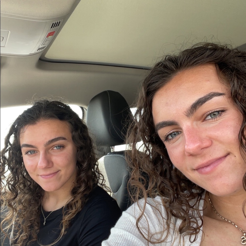 Meet your Posher, Emily